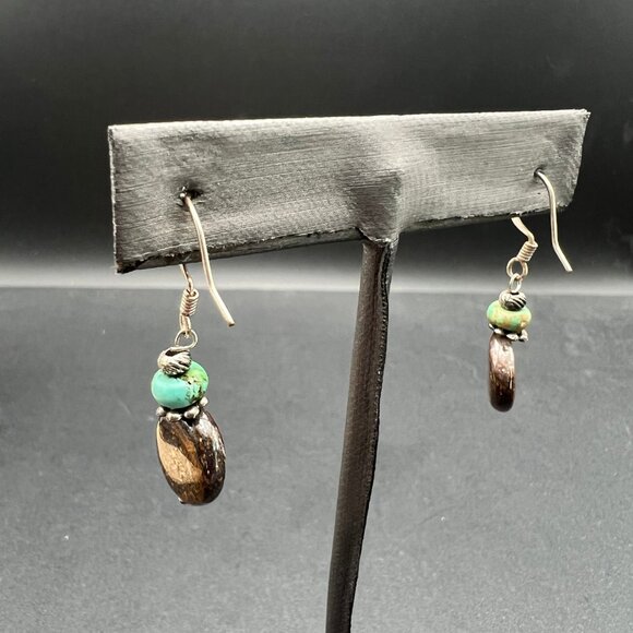 Brown Stone Dangle Pierced Earrings Green‎ Stone Accent Silver Tone Drop - Picture 5 of 8